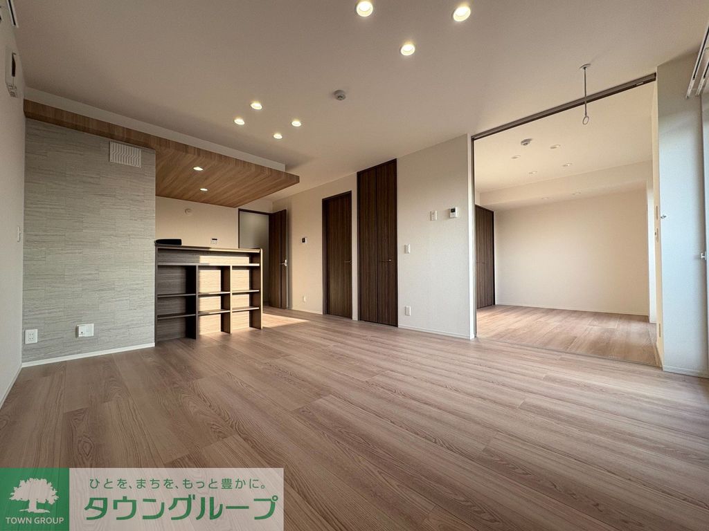 居室・リビング　エントランス