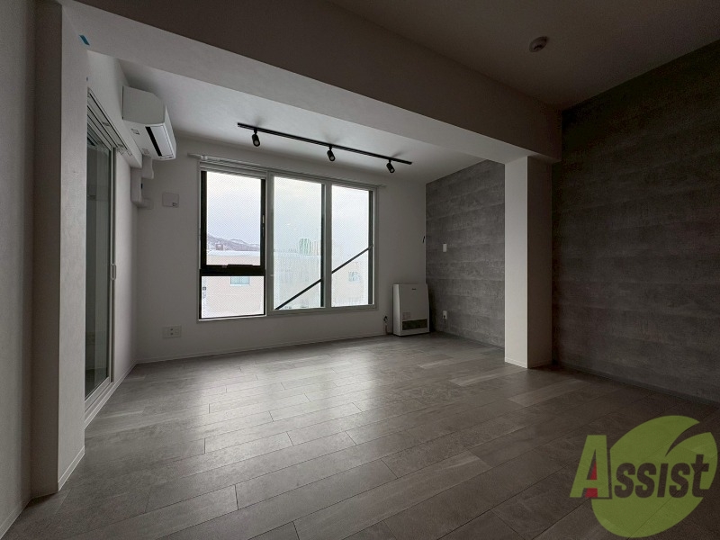 居室・リビング　広々としたリビングですね。使い勝手がよさそうですね！