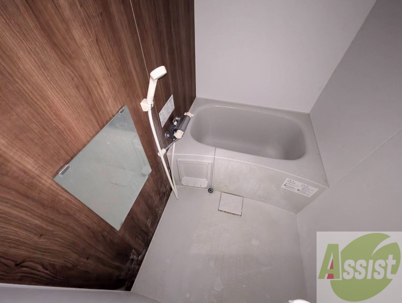 バス・シャワールーム　お風呂になります。一日の疲れを癒してくださいね。