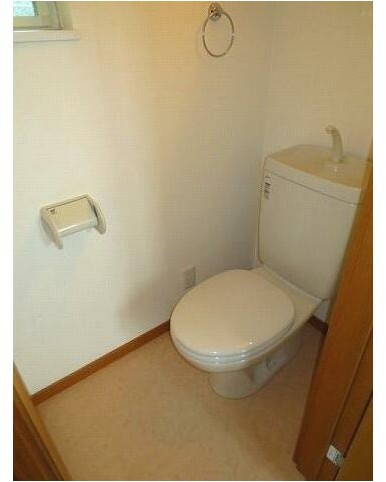 トイレ　清潔感のある水回り♪