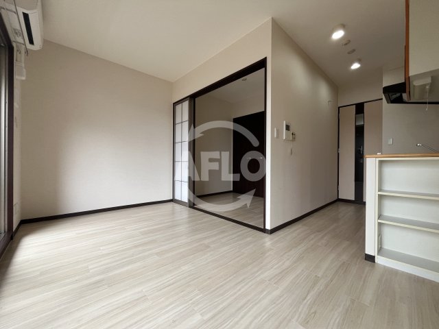 居室・リビング　アーバンフラッツ西中島　リビング