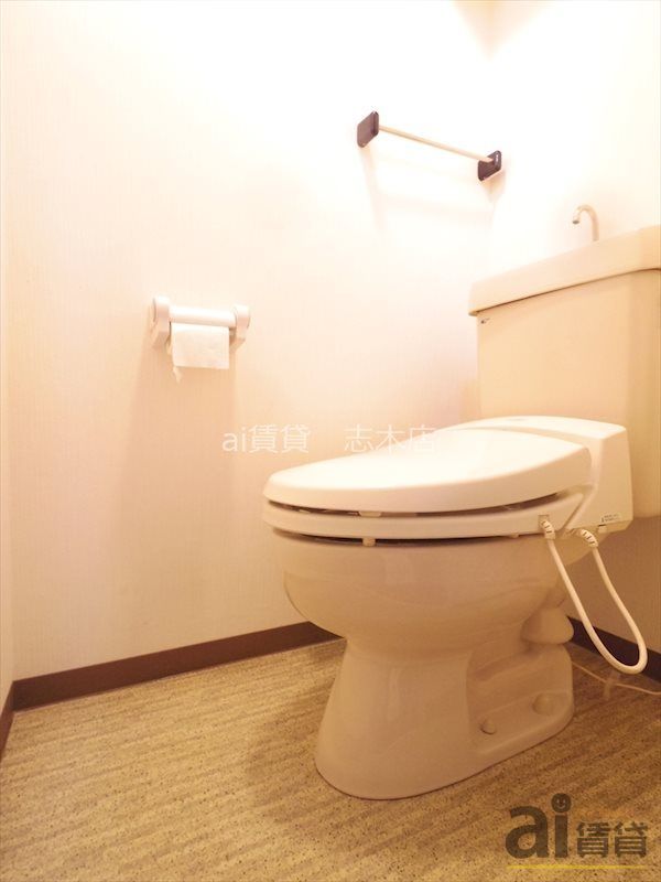 トイレ　※別号室写真