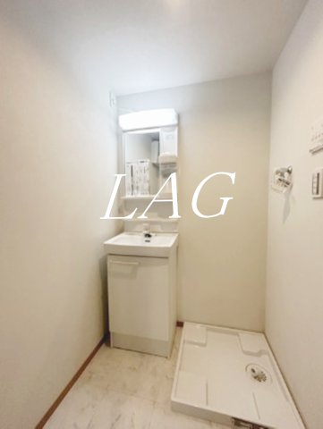 洗面設備　独立洗面台です。