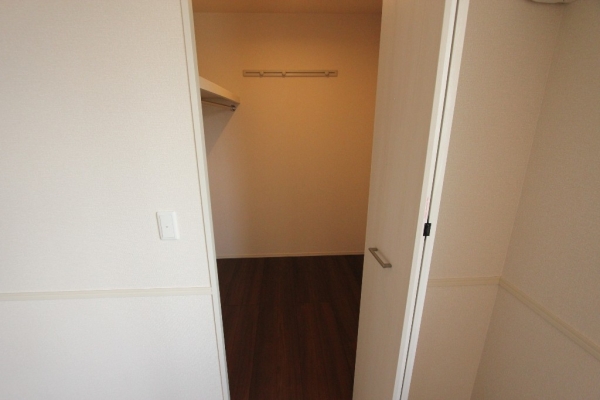 収納　ウォークインクロゼットでたっぷり収納♪