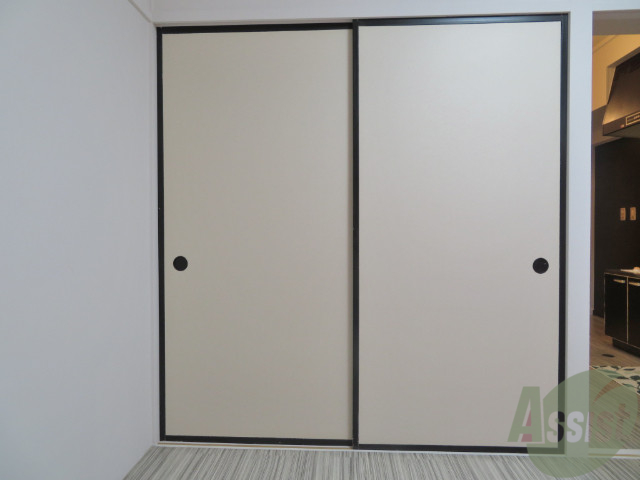 収納　お部屋には押入れタイプの収納がありますね