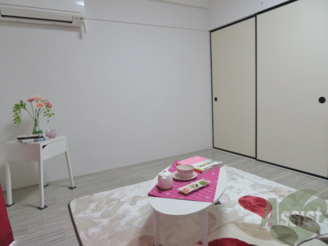 その他部屋・スペース　フローリングのお部屋にはベッドを設置して寝室の出来上がりです