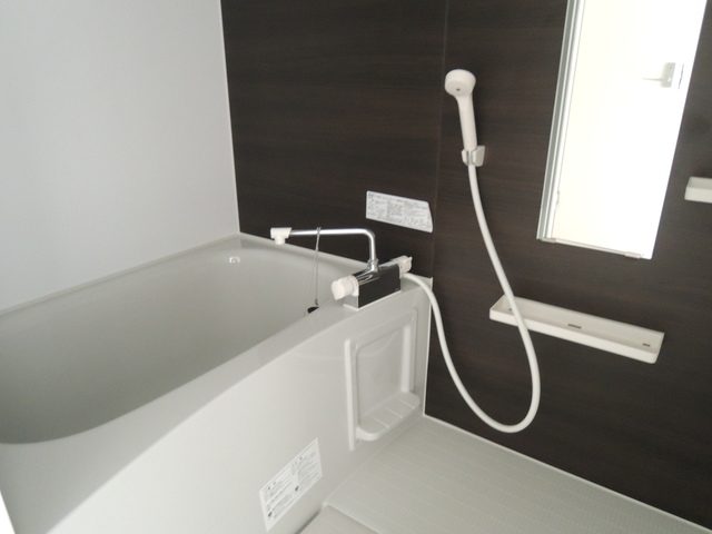 バス・シャワールーム　バスルーム