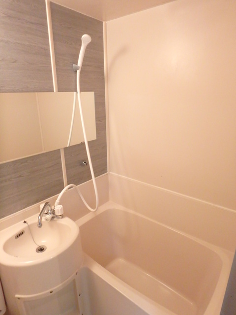 バス・シャワールーム　バス