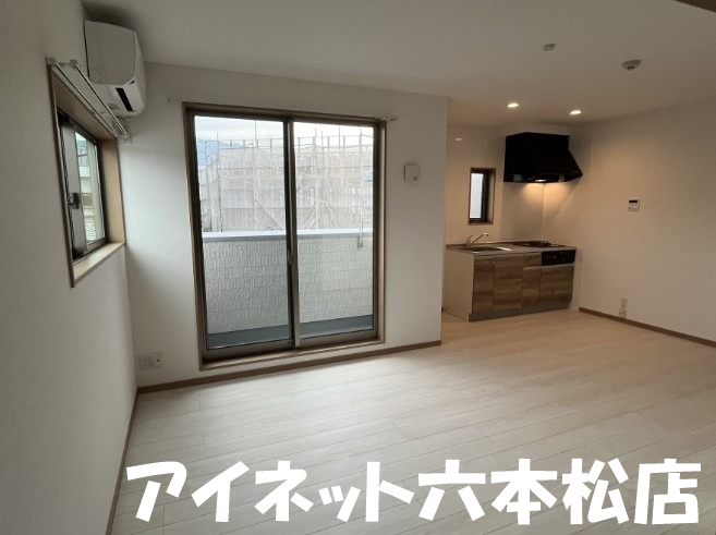 居室・リビング　広々としていいですね。