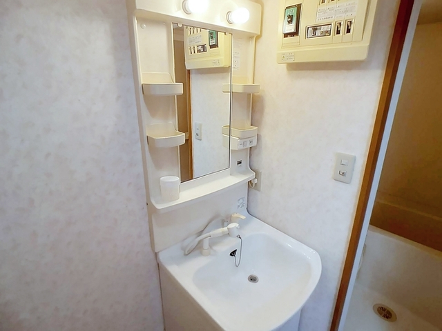 洗面設備　洗髪洗面化粧台