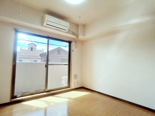 居室・リビング　居室