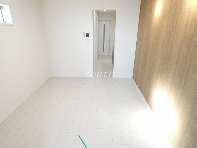 居室・リビング　洗練された清潔感漂う清楚な仕上がり