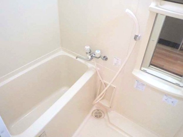 バス・シャワールーム　※同タイプの部屋のお写真です