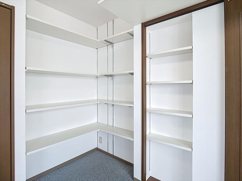 収納　※写真は同物件の別部屋です