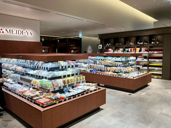 スーパー　MEIDI－YA　STORE六本木ストアー（スーパー）まで450m