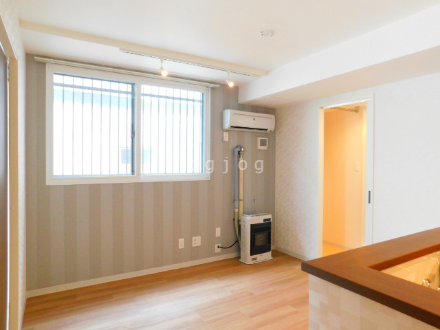 居室・リビング　７．６帖のリビング