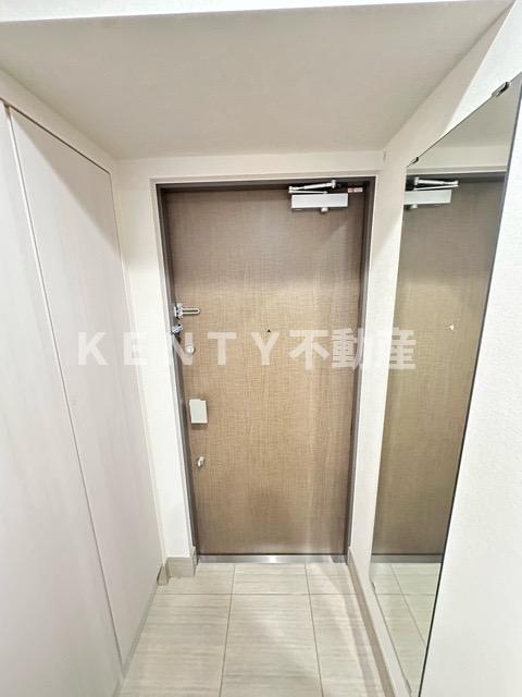 玄関　収納もある玄関です