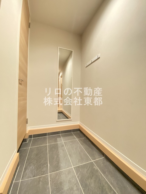 玄関　すっきりシンプルな玄関スペースです！