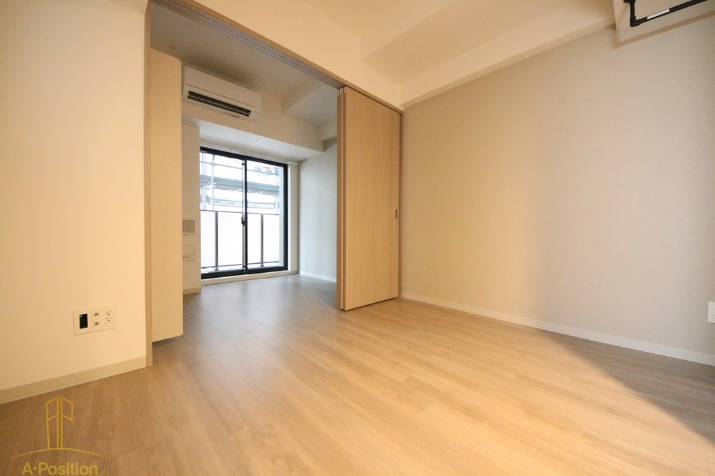 居室・リビング　クレストコート靭公園 THE CLASS