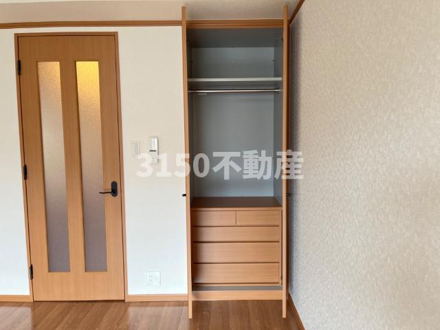 収納　クローゼット