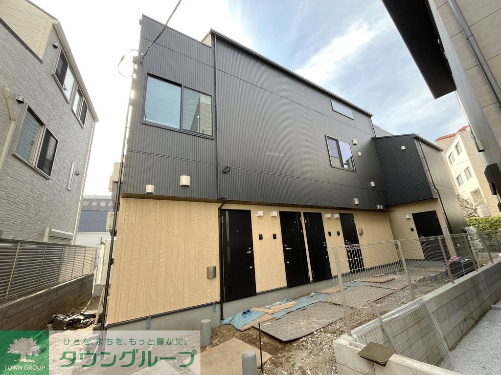 建物外観　★駐車場★