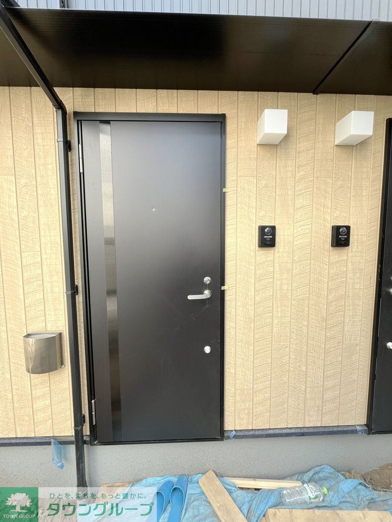 玄関　★お問い合わせはタウンハウジング祖師ヶ谷大蔵店まで★