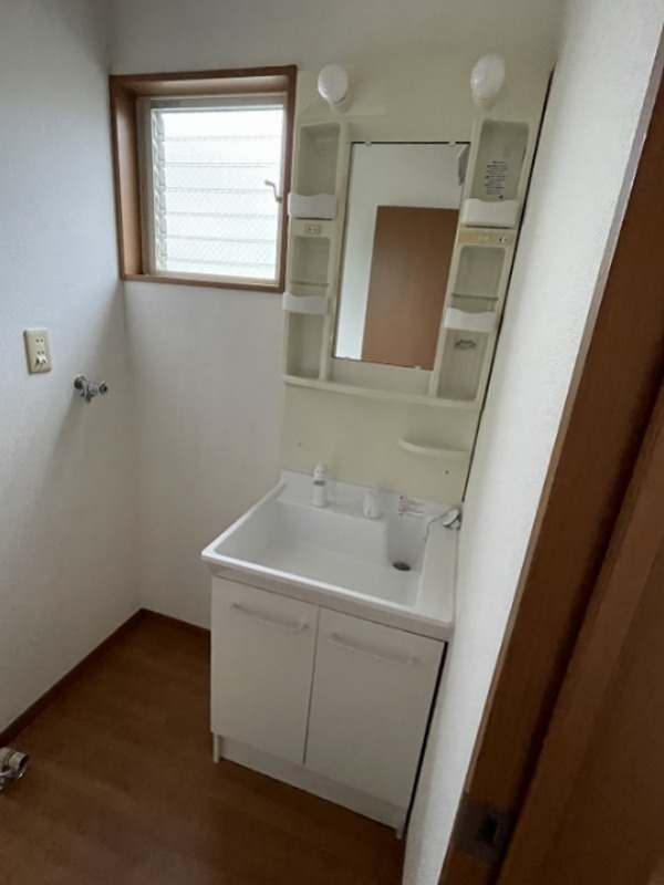 洗面設備　反転部屋参考