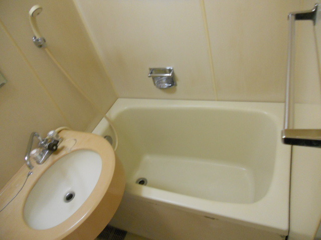 バス・シャワールーム　バス