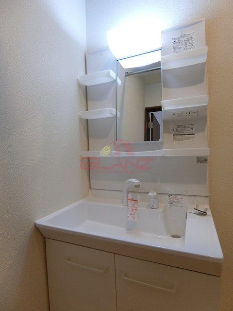 洗面設備　広々脱衣スペース