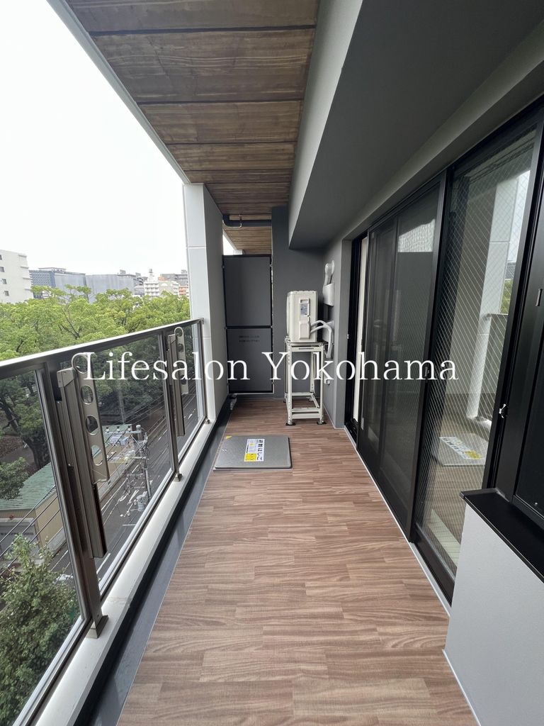 バルコニー　バルコニー