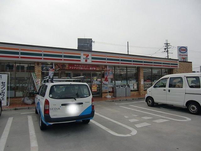 コンビニ　セブンイレブン栗東中央店（コンビニ）まで544m