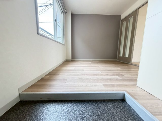 玄関　詳細は、RISUMO江坂本店までお問合せください♪