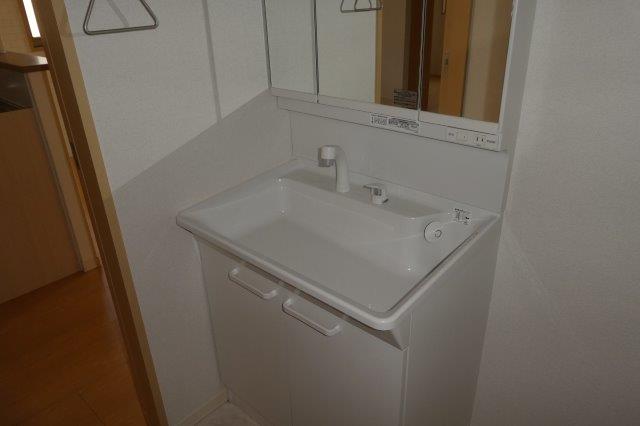 洗面設備　洗髪洗面化粧台