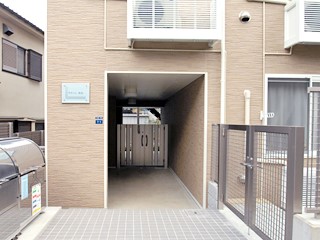 エントランス　オートロックゲート有