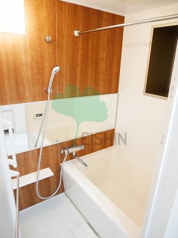 バス・シャワールーム　清潔感のある浴室です！