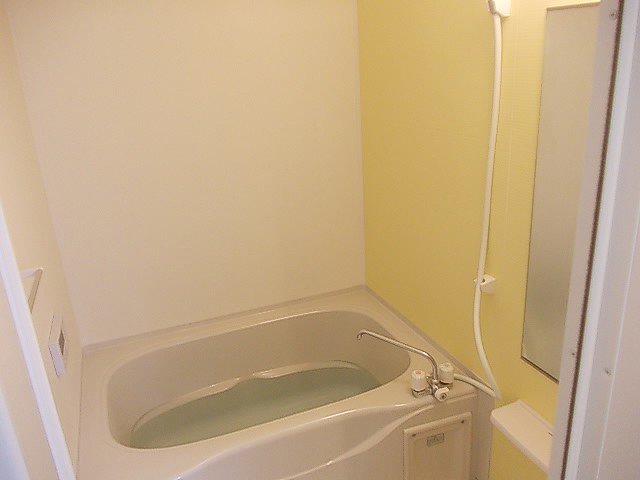 バス・シャワールーム　お風呂で日々の疲れを落としましょう