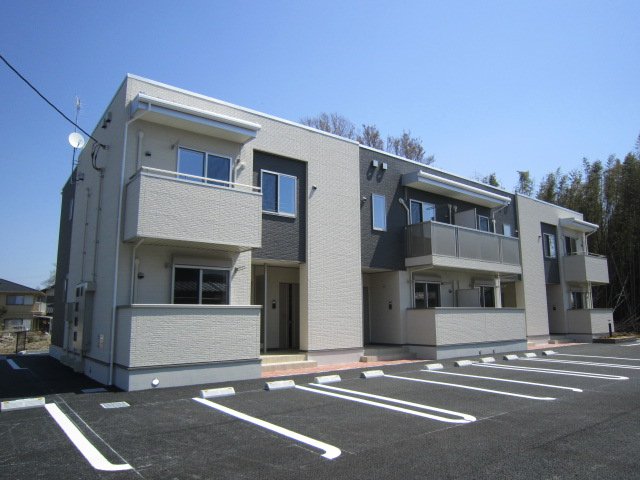 建物外観　落ち着いた雰囲気の外観です