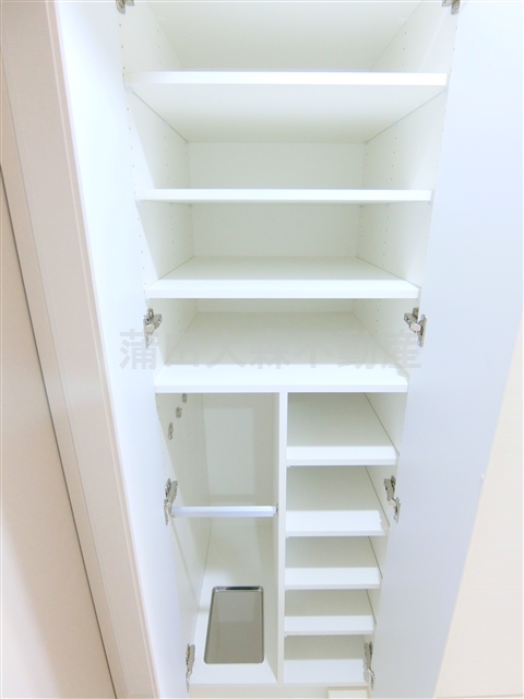 その他設備　玄関収納