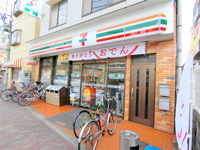 コンビニ　セブン‐イレブン 大森東店（コンビニ）まで533m