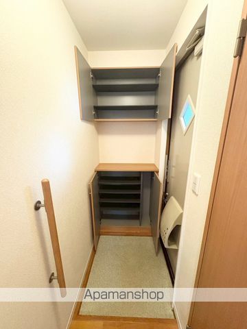 トップスターコート宮崎E棟の玄関写真