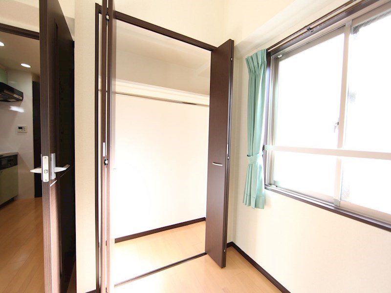 収納　クローゼット（収納充実してます）