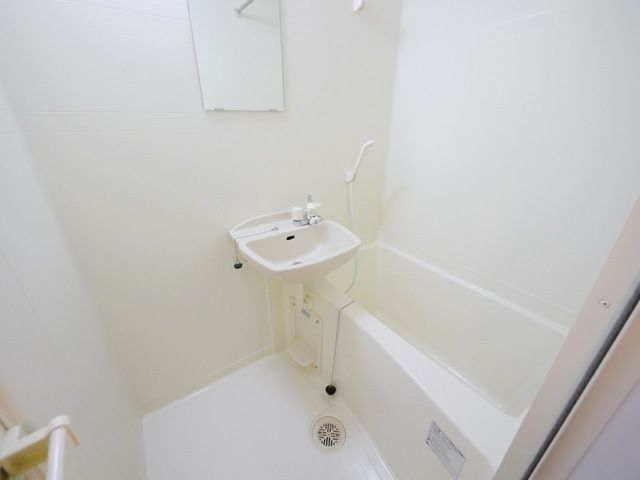 バス・シャワールーム　★浴室乾燥機付きバスルーム★