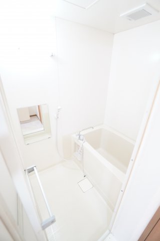 バス・シャワールーム　※同物件・同タイプの写真です。