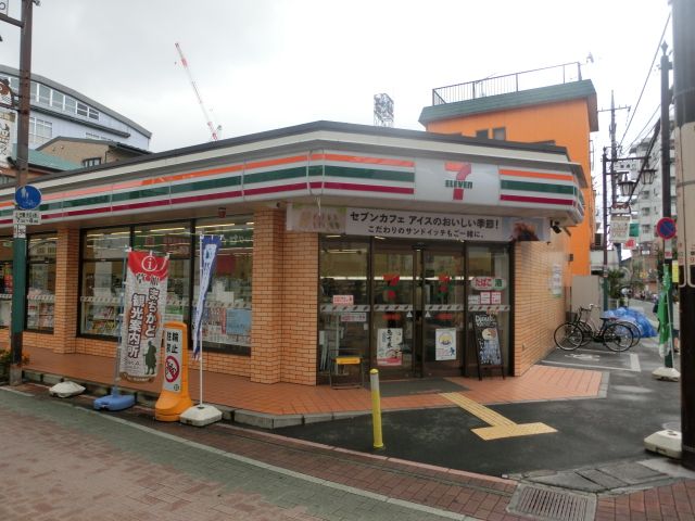 コンビニ　セブン-イレブン草加駅前１番通り店（コンビニ）まで255m