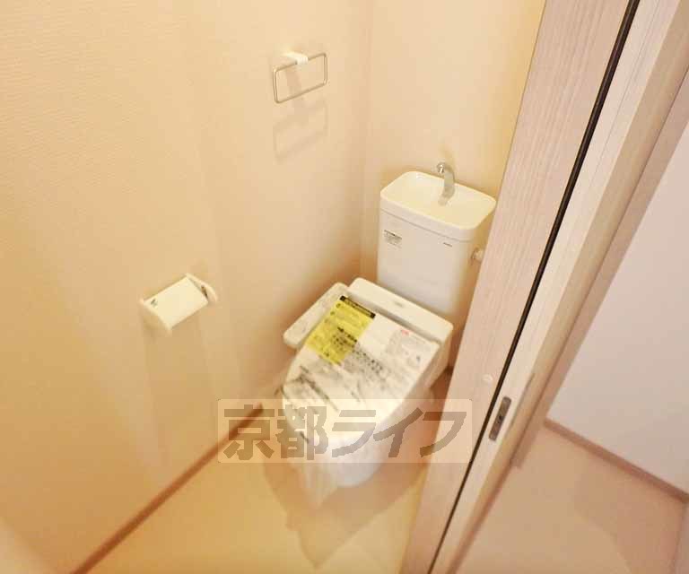 トイレ　シンプルで使いやすいトイレスペース