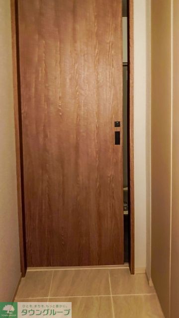 玄関　※写真は同タイプ住戸です。