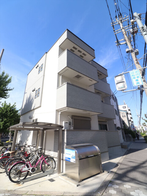 建物外観　駅近のアパートです
