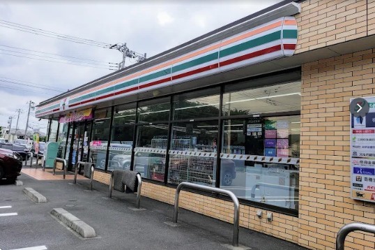 コンビニ　セブンイレブン相模原中央店（コンビニ）まで291m