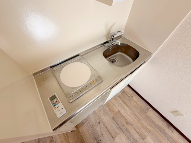 キッチン　ＩＨコンロなのでお掃除らくらく