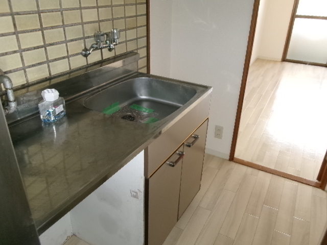 キッチン　※別のお部屋の写真です。現況を優先させていただきます。